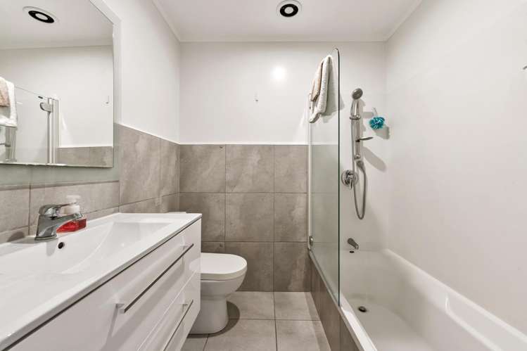 25 Broadfield Street Massey_22