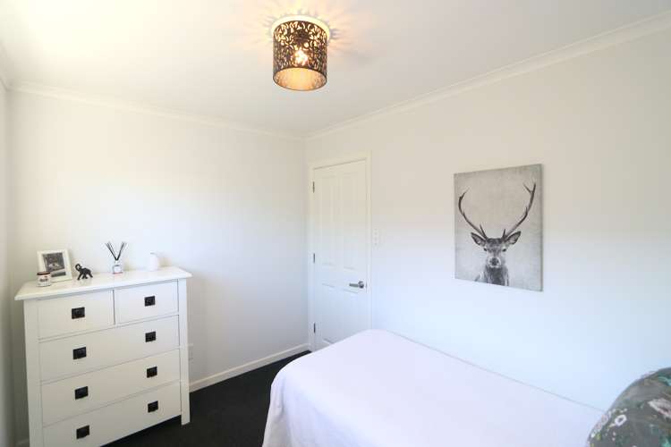 82 Lowe Street Avenal_23