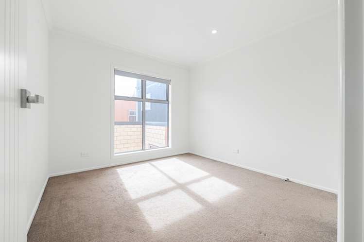 5/7 Vialou Street 10463_8