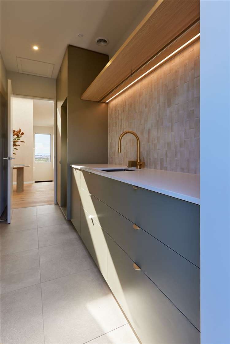 6 Hewers Lane Kennedys Bush_11