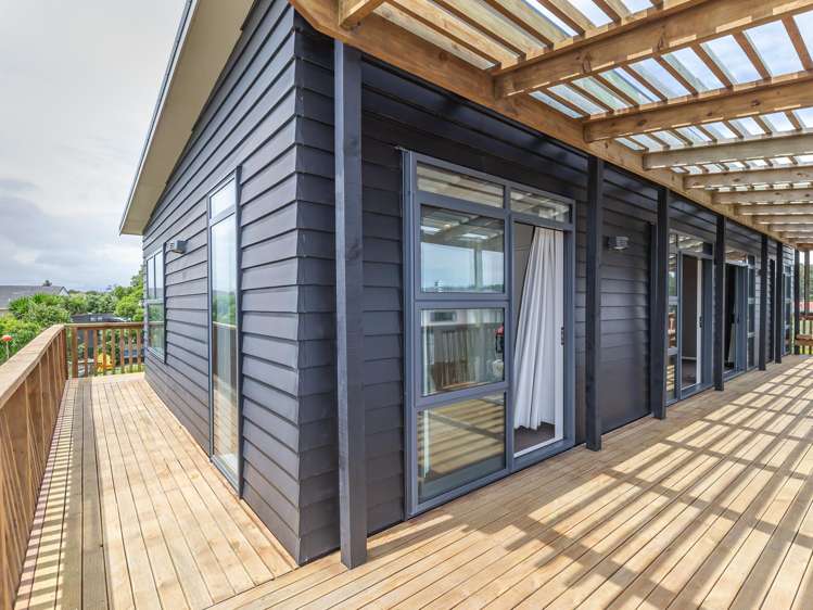 6 Arataki Grove Waitarere Beach_14