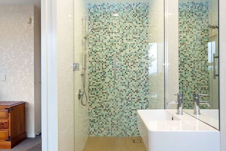 54 Dublin Street Lyttelton_14