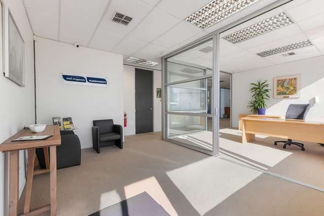 5/1 William Pickering Drive Albany_3