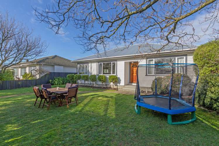 94 Racecourse Road Sockburn_24