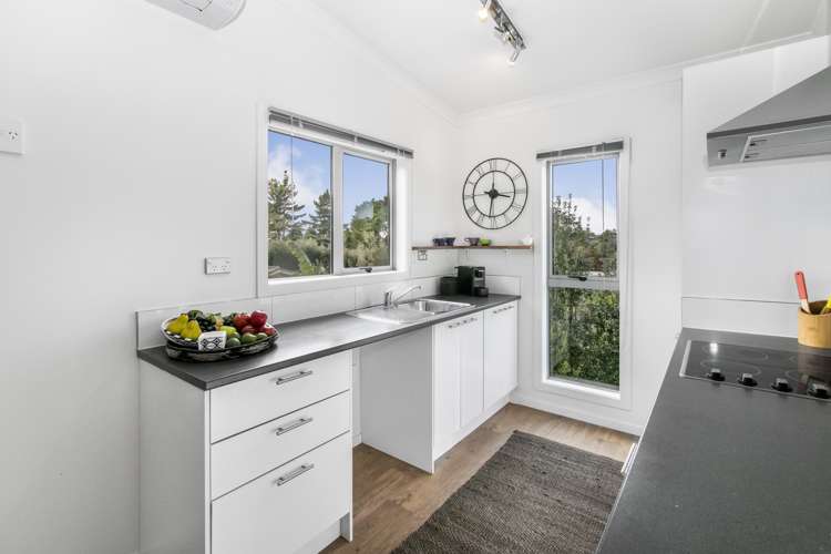 41 Pisces Road Glen Eden_15