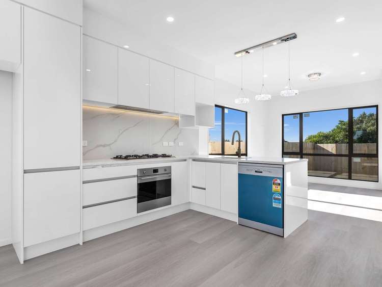 5/7 Kingfisher Place_5