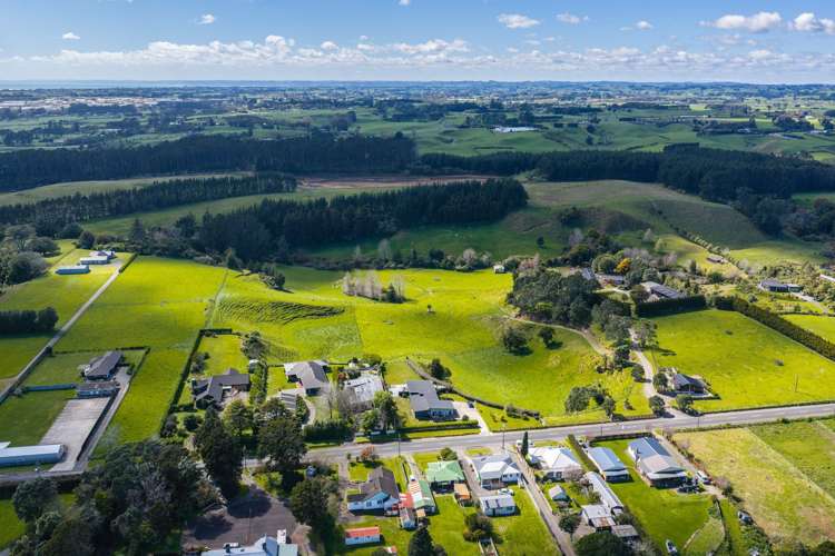 187A Smart Road Glen Avon_28