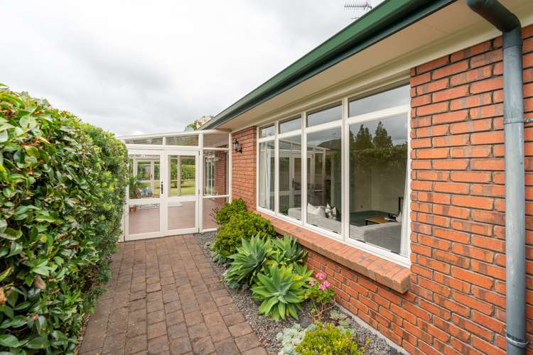 34 Huntington Drive Huntington_12