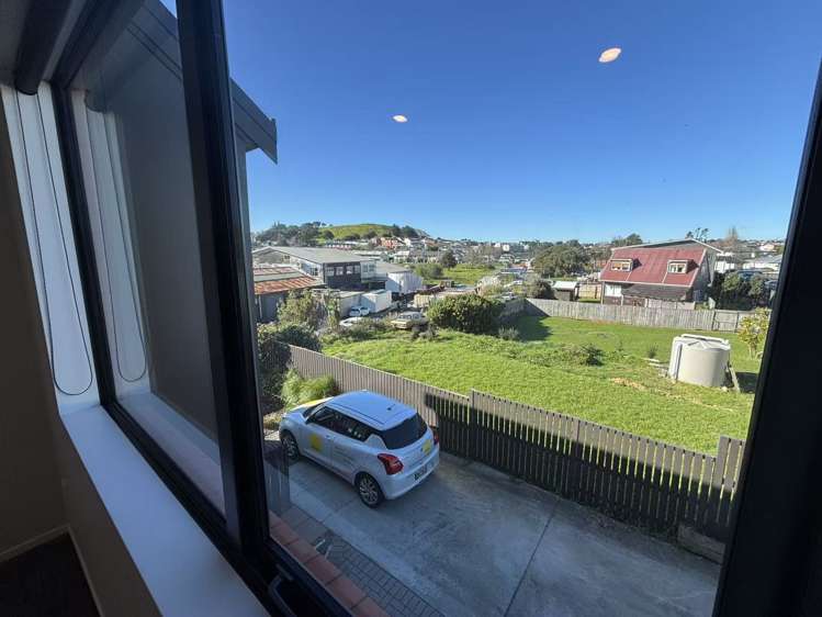 21D Marion Ave Mount Roskill_17