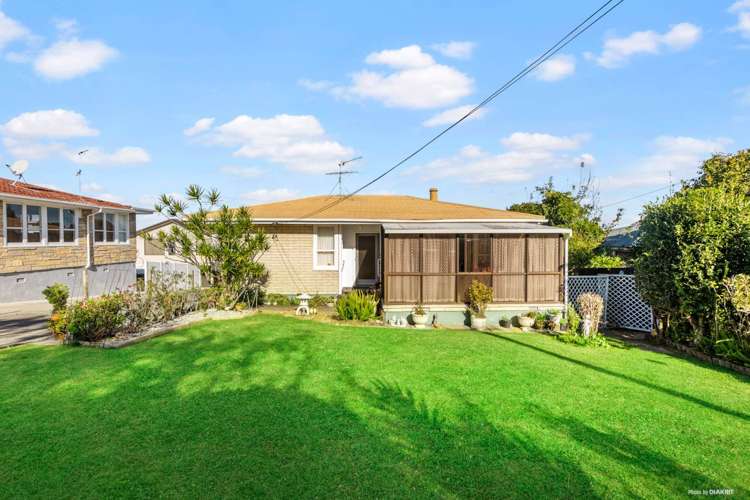 16 Commissariat Road Mount Wellington_6