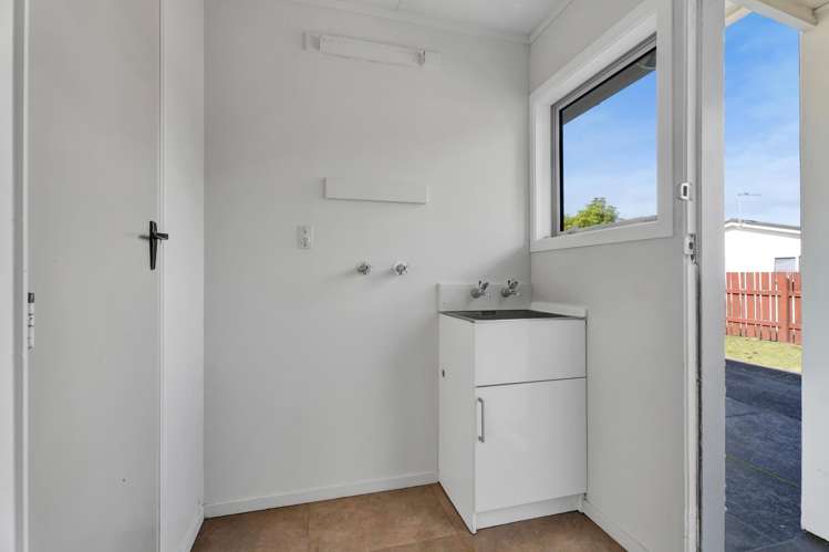 16a Culzean Grove Bell Block_15