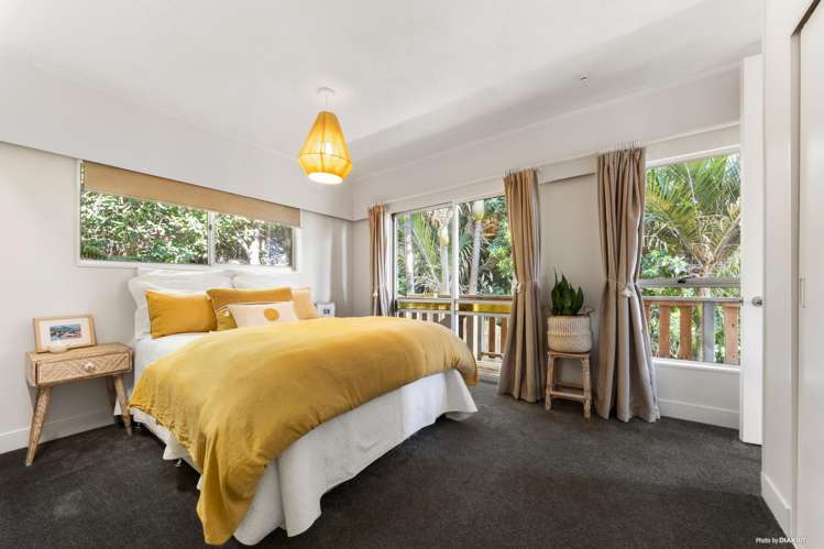 74 Rayner Road Piha_11