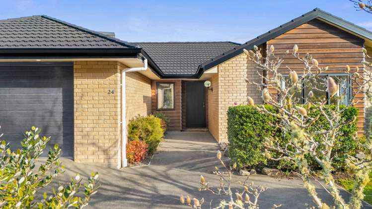 24 Saddleback Road_0