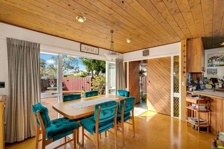 34 Smale Street Point Chevalier_5