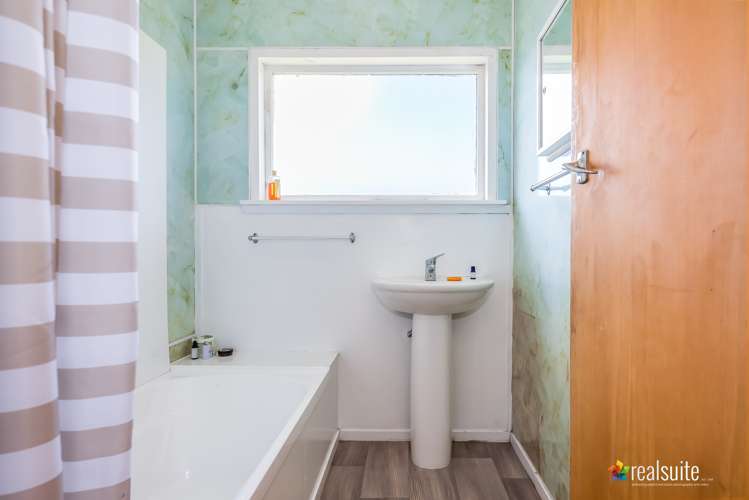 280 Wellington Road Wainuiomata_10