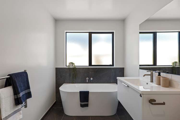45 Derbridge Street Woodend_18