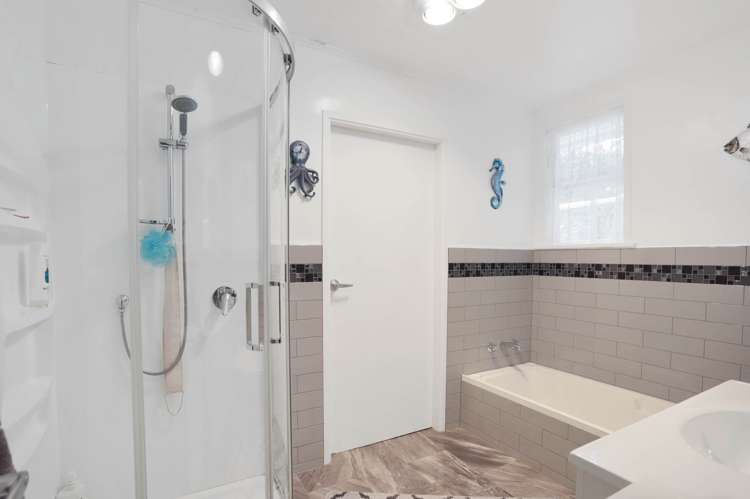 1102 Peak Road Waikoukou Valley_18