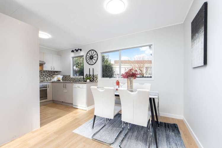 8 Katrina Place Massey_8