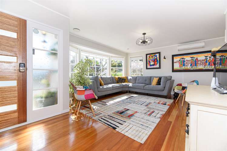 15 Fairdale Place Birkdale_3