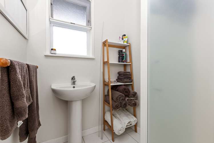 48 Russell Road Marewa_11