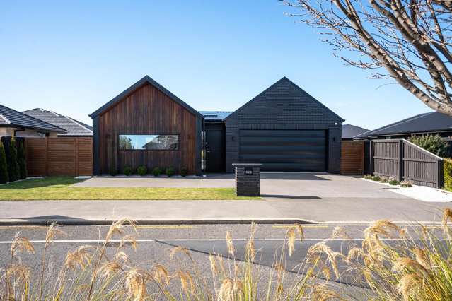 Modern Comfort in the Heart of Halswell!