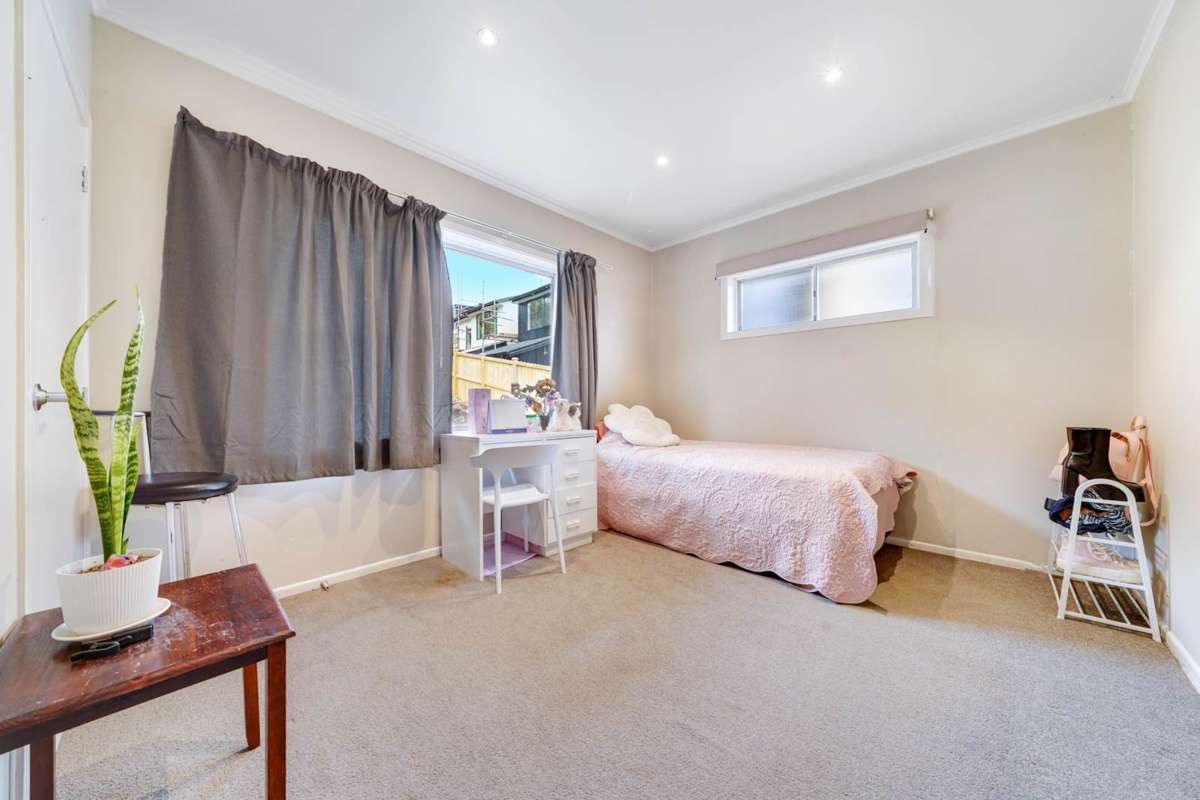 582 Massey Road_4