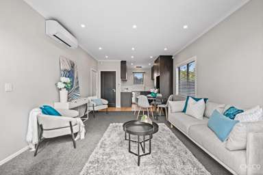 7 Aston Crescent_3