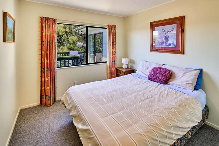 8 Ross Grove Paraparaumu_10