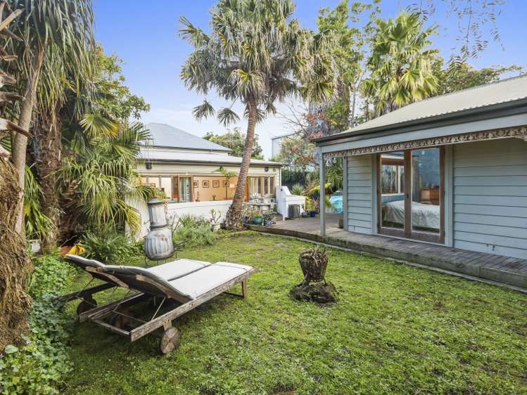 25 Leslie Avenue Sandringham_12