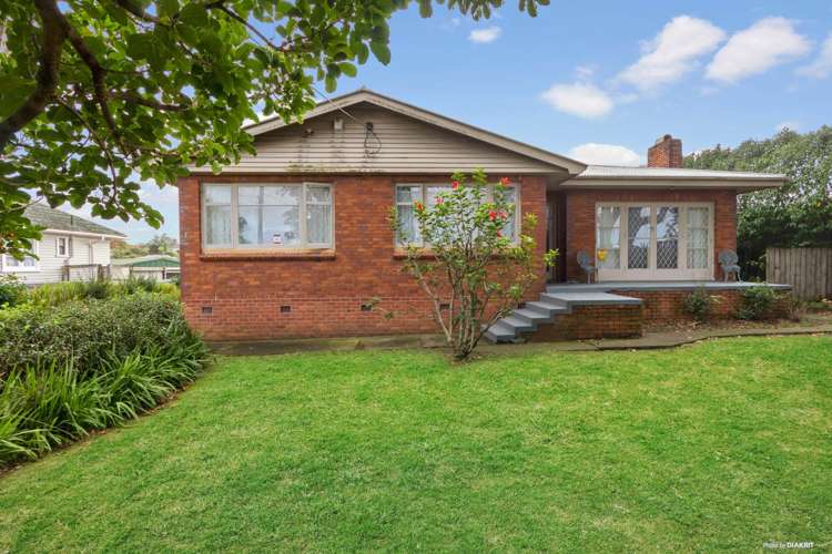 15 Fruitvale Road New Lynn_0