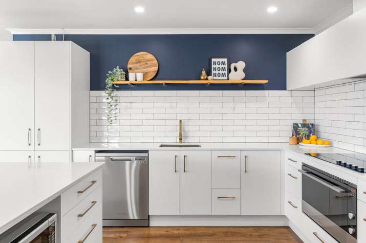 1096e Awhitu Road Pollok_8