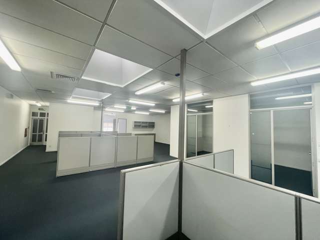 113-116 The Square Palmerston North_1