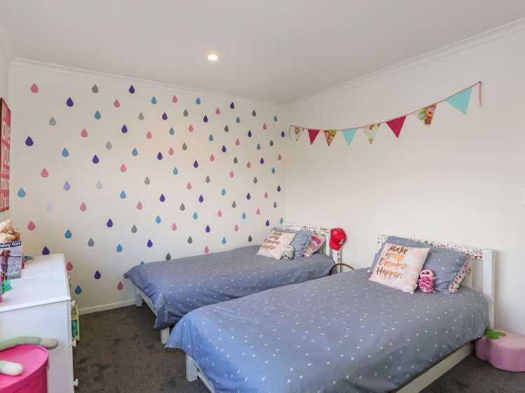 9 Lawrence Carter Drive Bombay_10