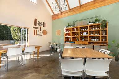 12 Sunrise Road_4