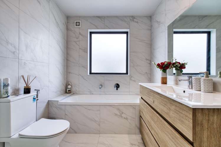 17 Ta Moko Drive Gulf Harbour_11