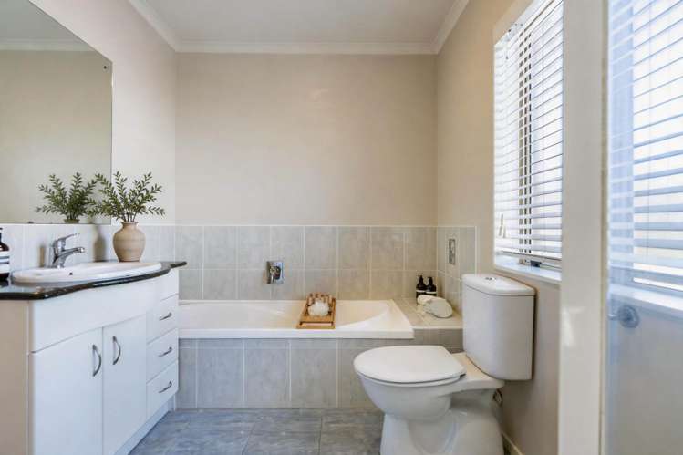 56A St Andrews Road Epsom_27