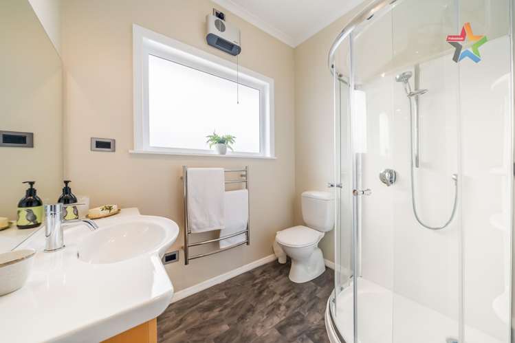 32 Taita Drive Avalon_20