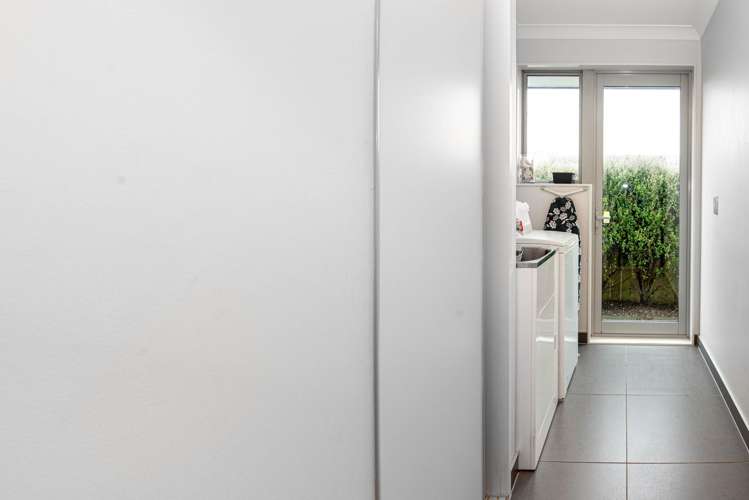 64 Aotea Drive Aotea_22