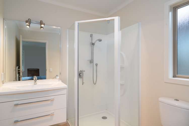 12 March Brown Place Nukuhau_7