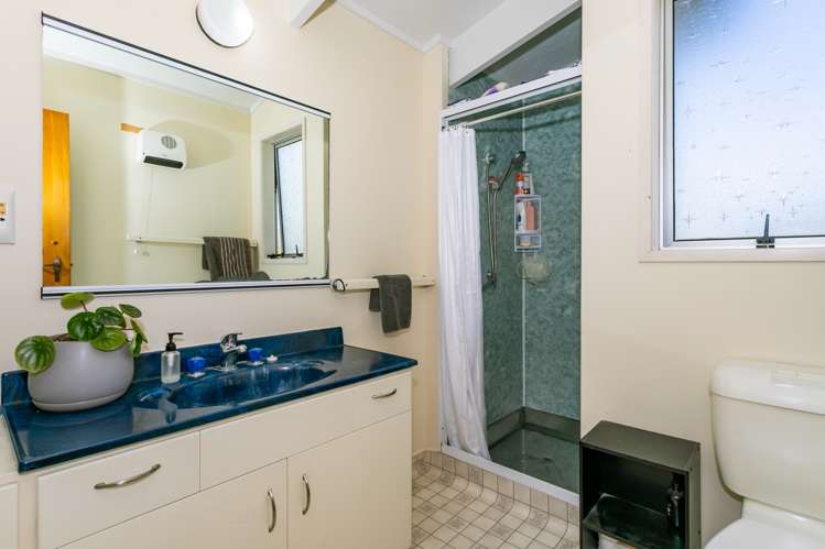 102 Awarua Place Whangamata_24