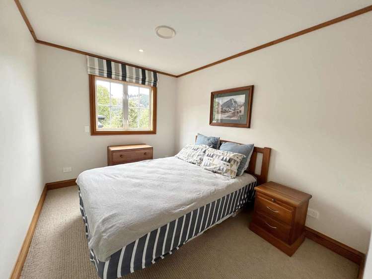 33 Cornwall Road Lyttelton_10