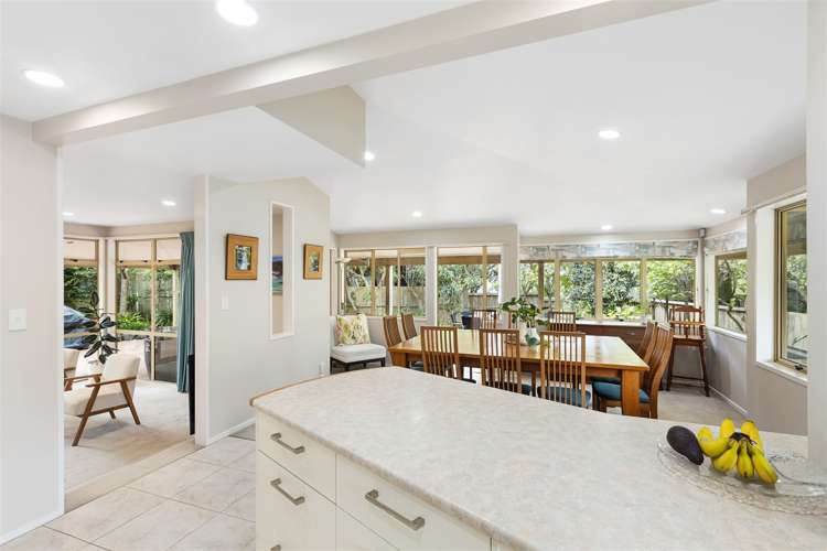 484 Beach Road Murrays Bay_8
