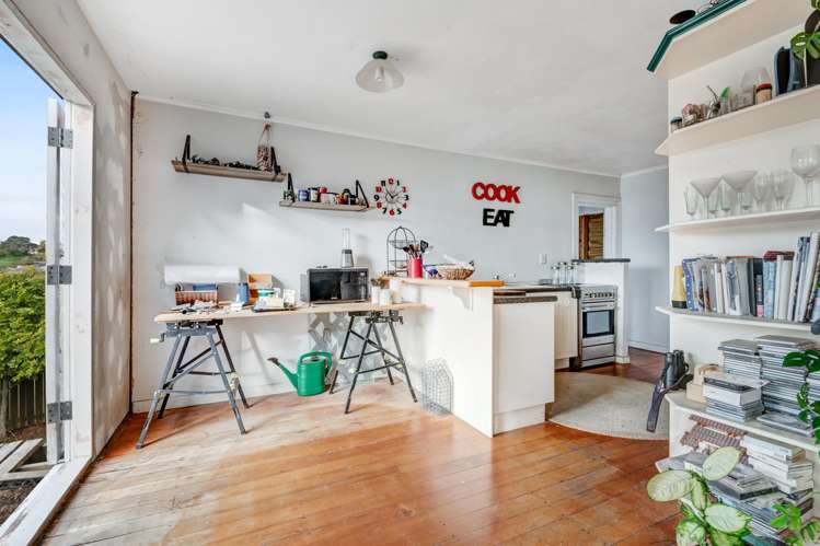 24 Jean Place Stanmore Bay_6