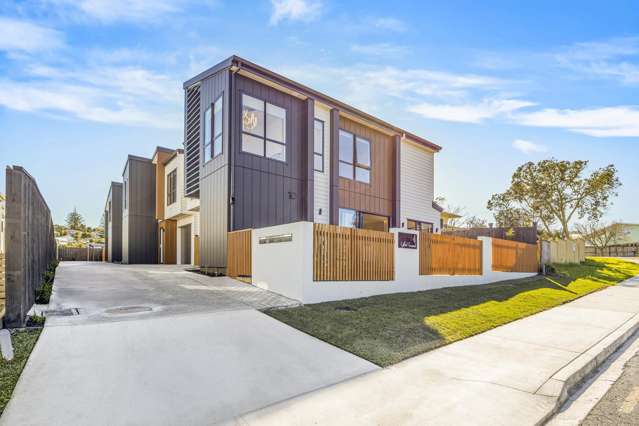 Boutique standalone home, double Westlake zones