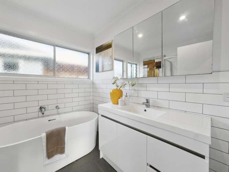 3 Toatoa Place Mangere Bridge_11