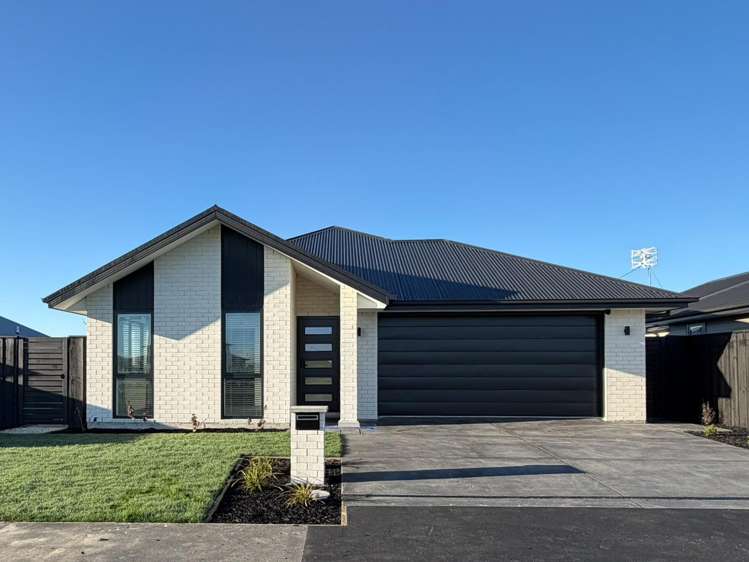 176 Lady Isaac Drive_0