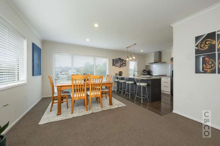 11 Jessie Rise Riverhead_10