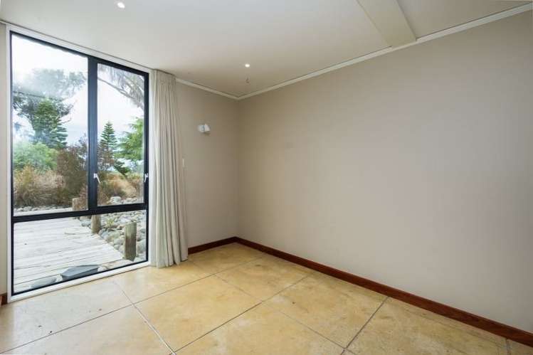 2 Flemings Road Seddon_7