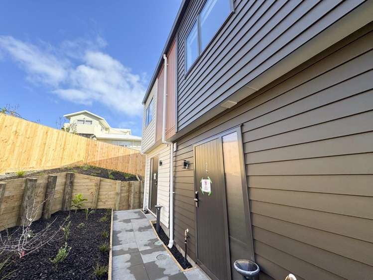 2/8 Lowtherhurst Road 11410_10
