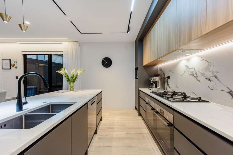 37 Matahae Crescent_5